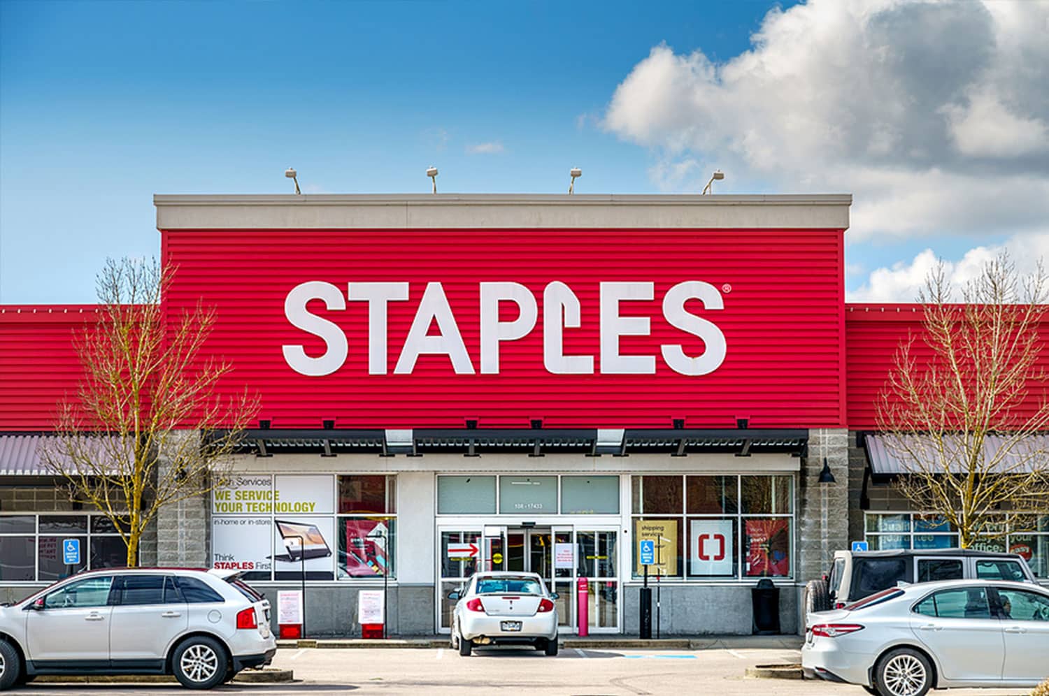 Custom outdoor business signs with bold branding, designed for high visibility and durability.