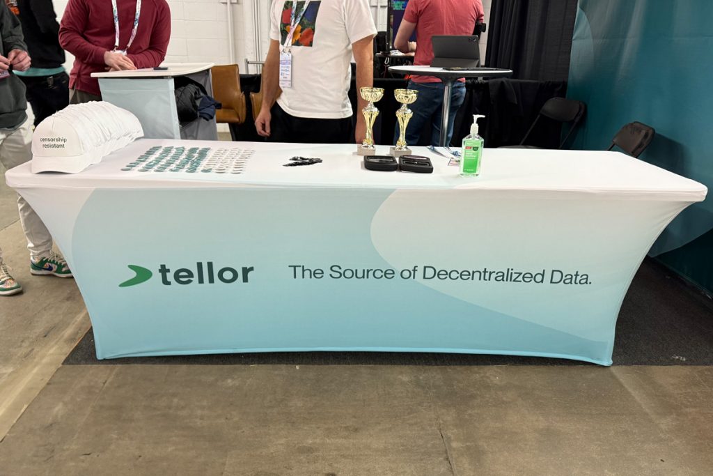 Tellor Trade Show Signage in Denver Boosts Results Tellor trade show signage in Denver, bold booth graphics that drive visibility and enhance attendee engagement
